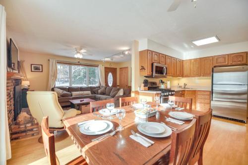 Waitsfield House | 1 Mi to Sugarbush Resort: Dog-Friendly Home!