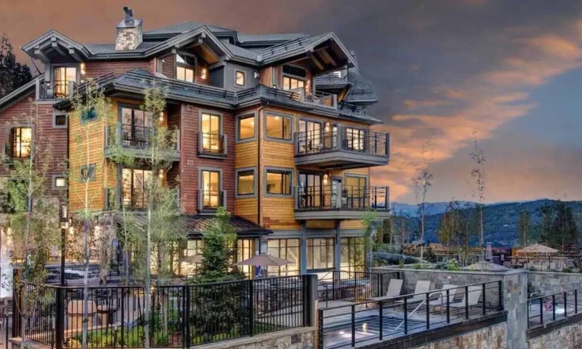 Peak 8 Apartment | 100% Open! Fresh Snow Ski-In/Out Pools-HotTub-Spa