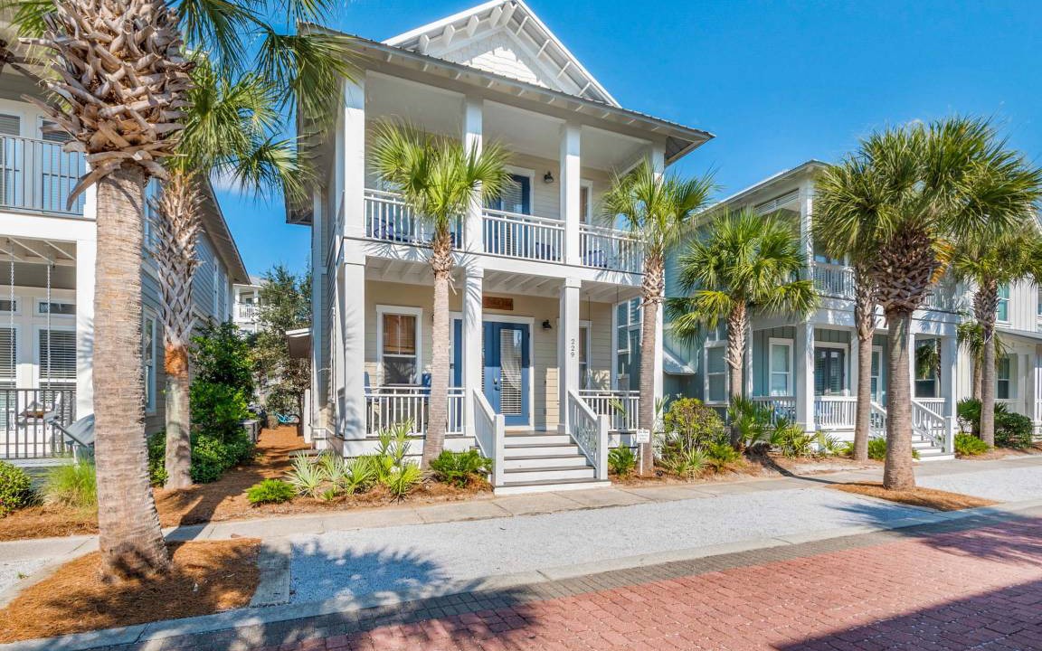 Seacrest Beach House | 178 m² House ∙ 4 bedrooms ∙ 9 guests