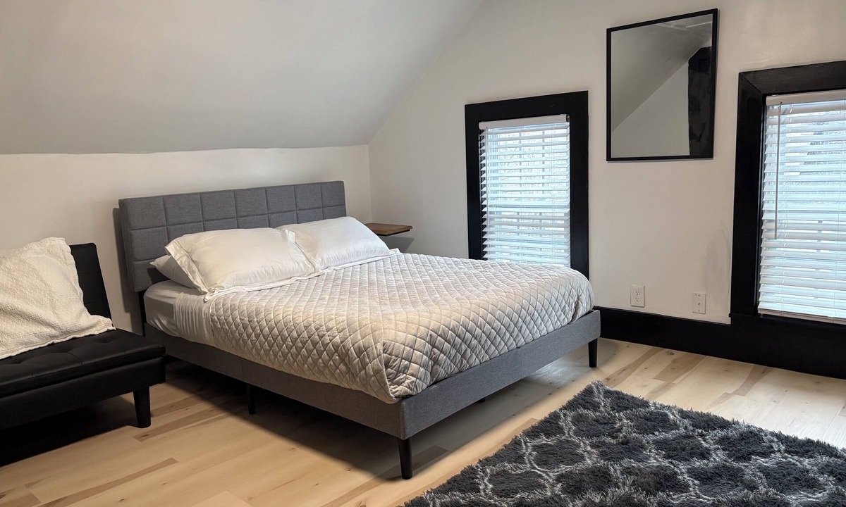 Dover Apartment | 2-Bedroom Apt w/3 Beds ~ Washer/Dryer & Parking!