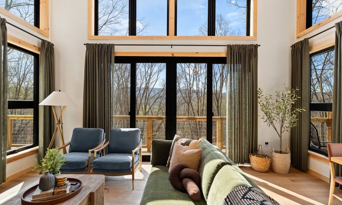 Wardensville Cabin | 2 Living Areas, Hot Tub, Fire Pits, Deck & More