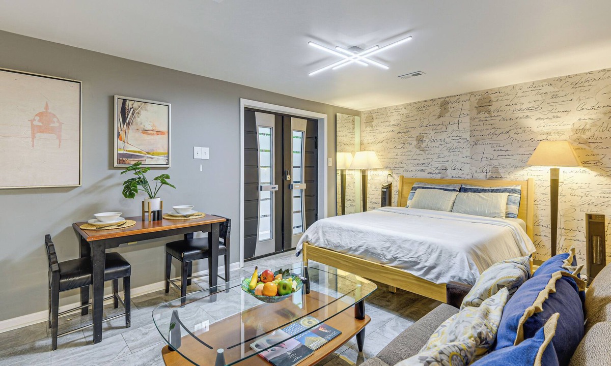 Long Reach Apartment | 2 Mi to Shops & Eateries: Columbia Condo w/Patio