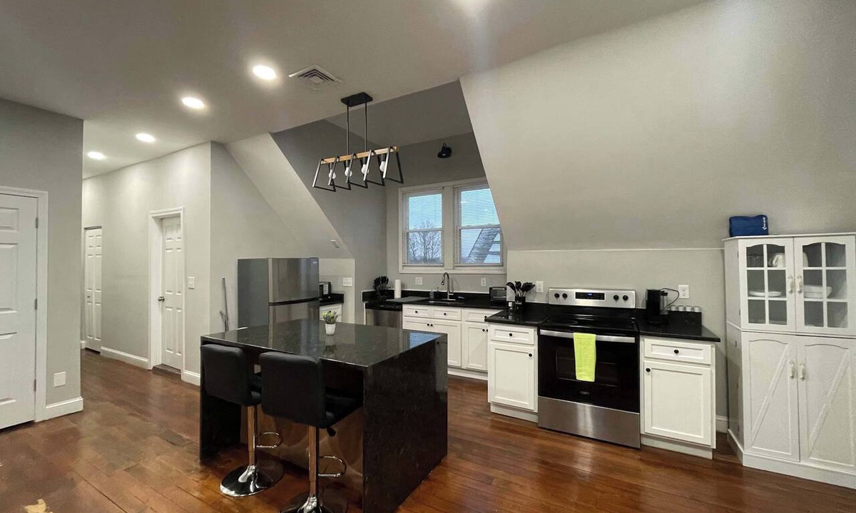 Middletown Apartment | 2BR Apartment Near Wesleyan 301