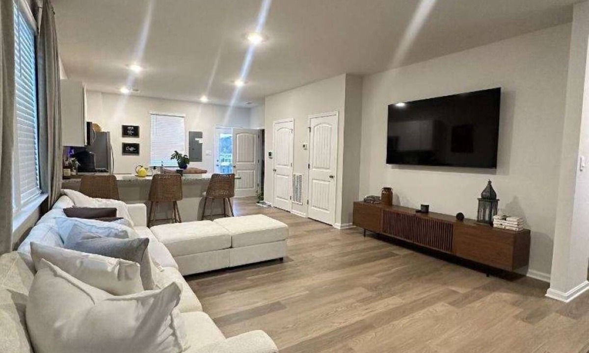 Milford House | 3-bedroom house in nice Milford close to several beaches
