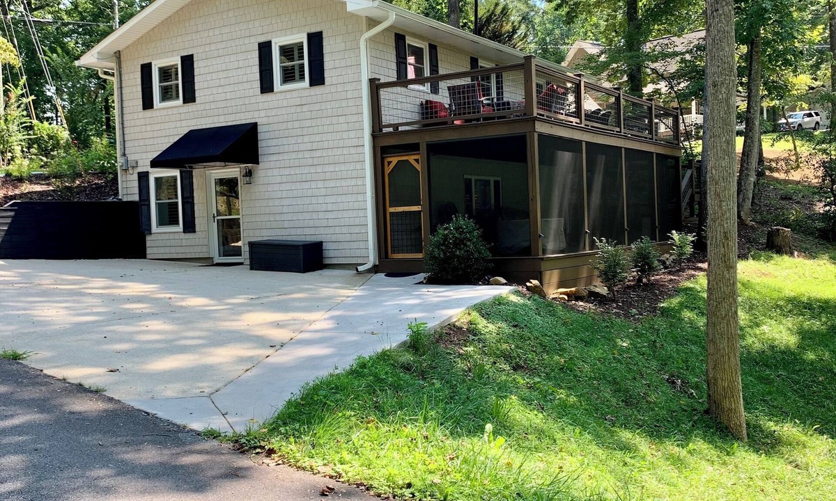 Unaka Cabin | 3 LITTLE BEARS DEN AT BEAR PAW GREAT FAMILY VACATION HOME. EVERYTHING YOU NEED