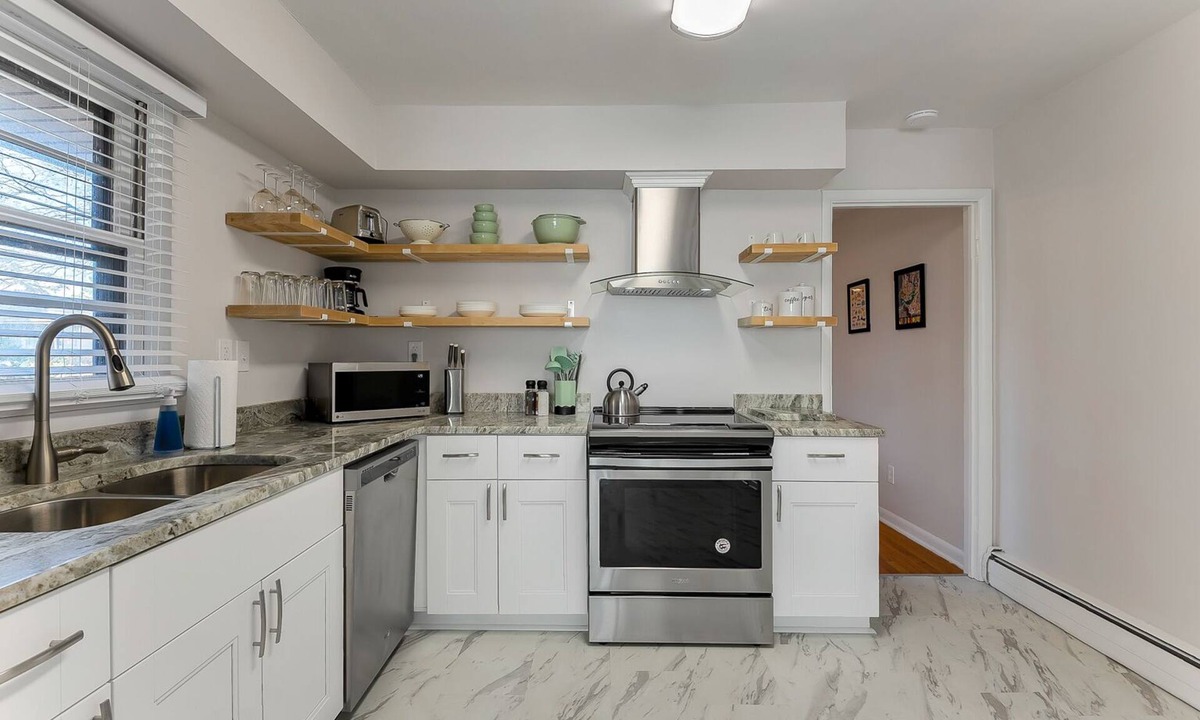 Norfolk House | 3BR Hampton Roads Home Close to ORF Airport