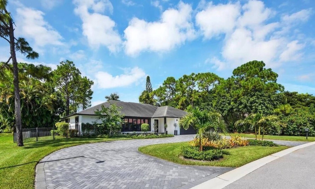 Imperial Golf Estates Apartment | 4 Bedroom Single family 429619 by Houzlet
