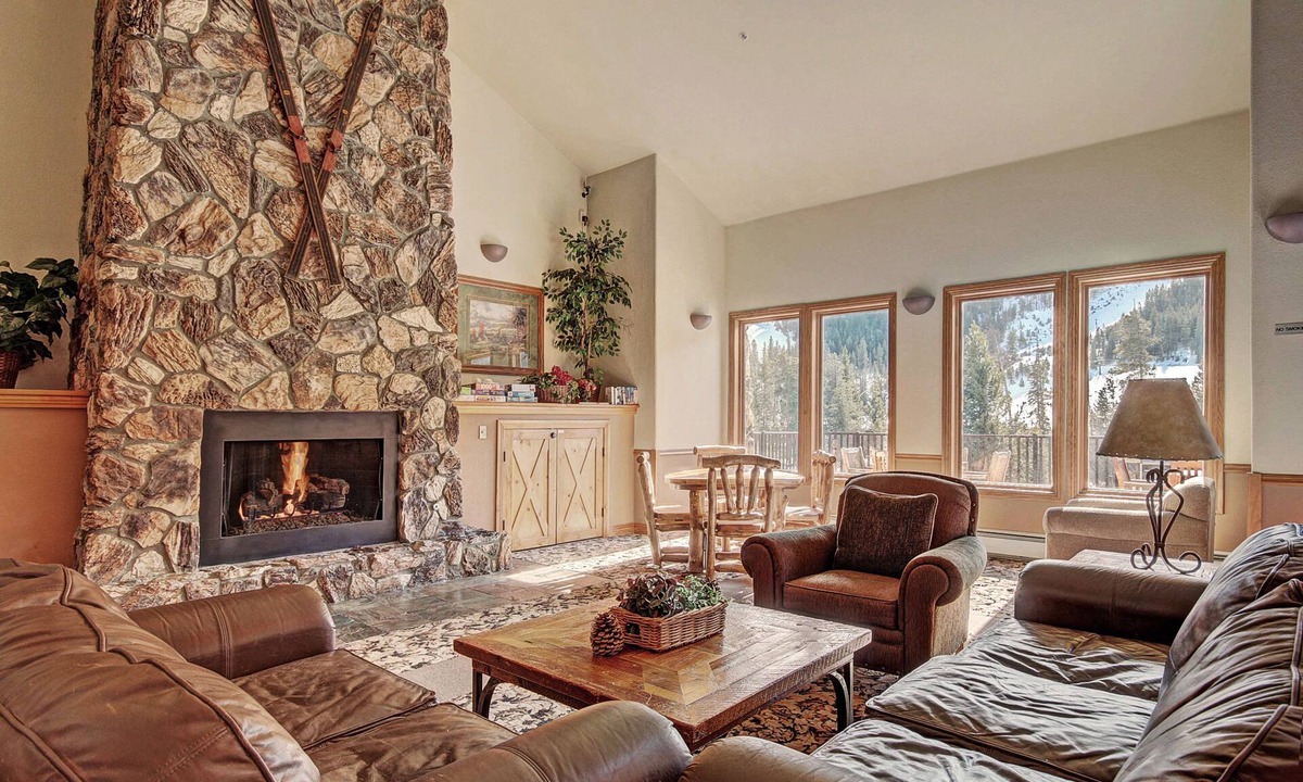 Mountain House Hotel | 5983 Hidden River Lodge 3 Bedroom Condo by RedAwning