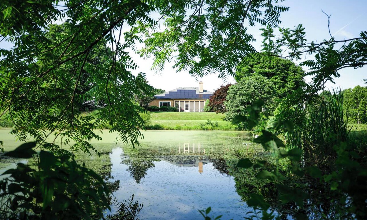Castleton House | 8-Person House with Private Hot Tub on Spectacular Rural Estate