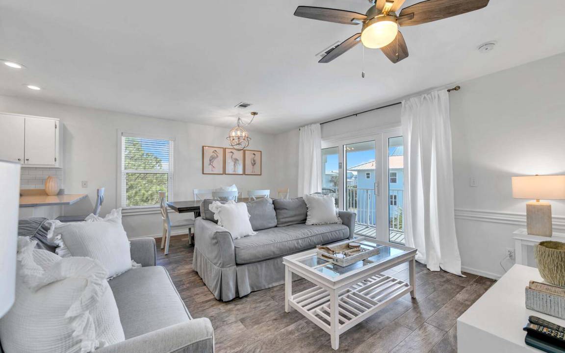 Seagrove Beach Condo | 96 m² Condo ∙ 3 bedrooms ∙ 6 guests