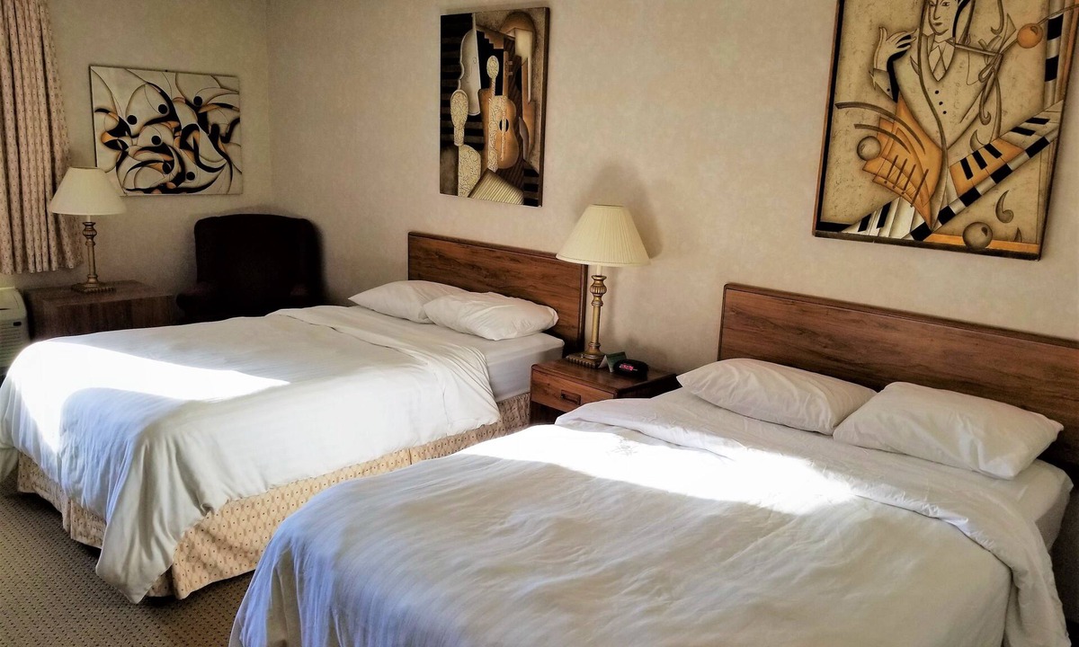 Abbotsford Hotel | Abby Inn