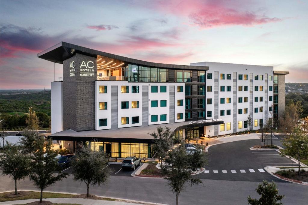 West Oak Hill Hotel | AC Hotel by Marriott Austin Hill Country