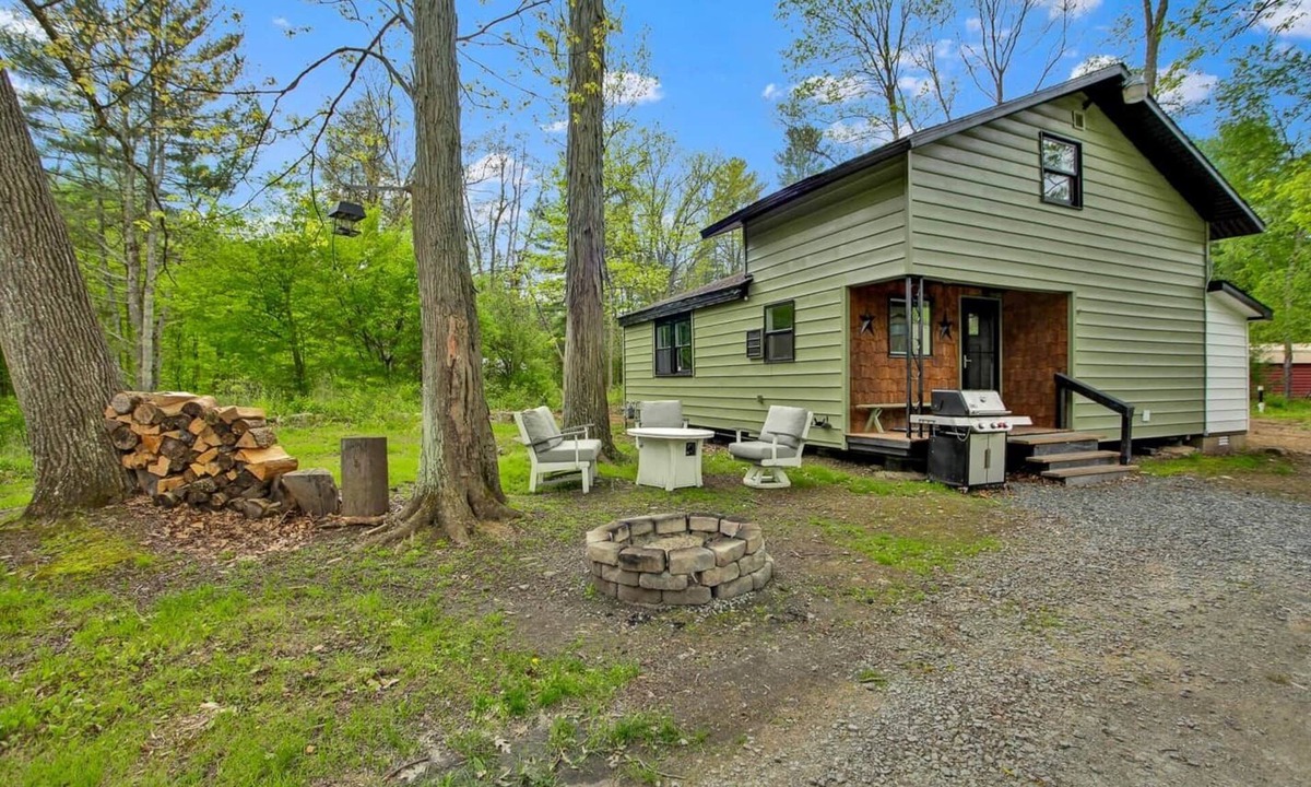 Gaines House | Alpine Village Retreat-ATV Accessible, Close to PA Canyon