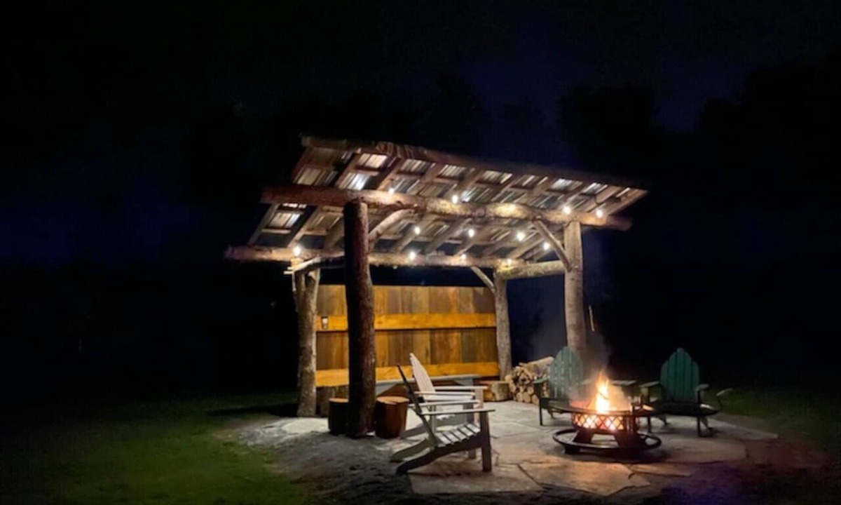 Forestburgh House | Apple Orchard & Forest Retreat with Woodland Pond