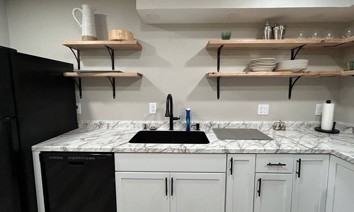Madison House | Beautiful Madison Home Minutes to UW Campus/Hospital!