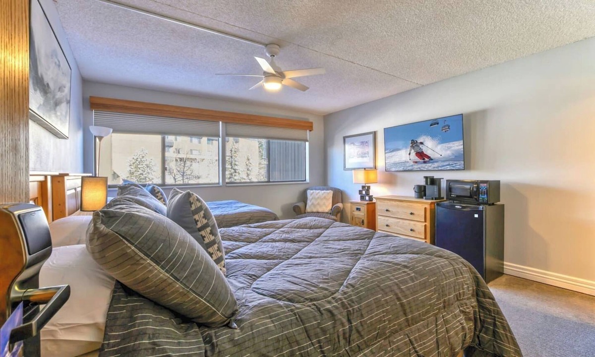 Peak 9 Hotel | Beaver Run - Hotel Room With All Resort Amenities