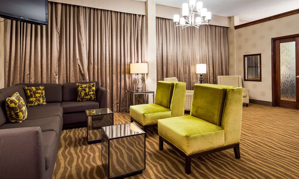 Sandston Hotel | Best Western Plus Richmond Airport Hotel