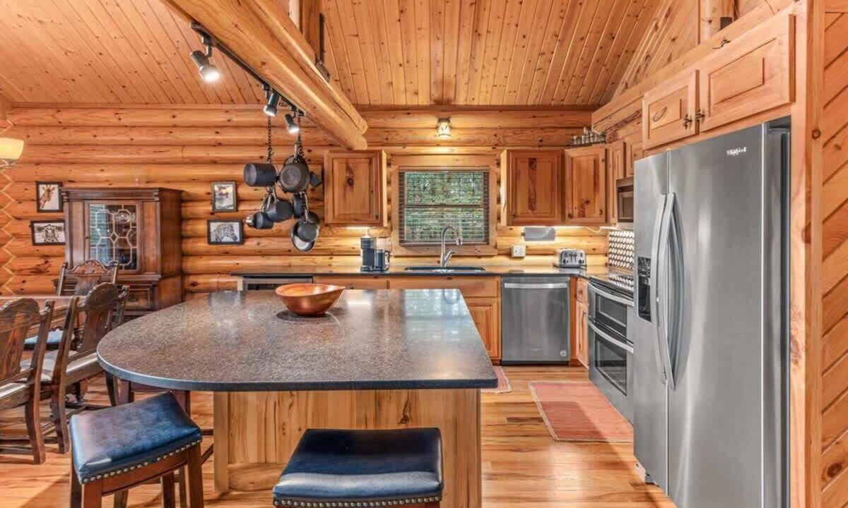 Minong House | Black Squirrel Retreat