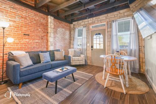 Baird Apartment | Blu Baird