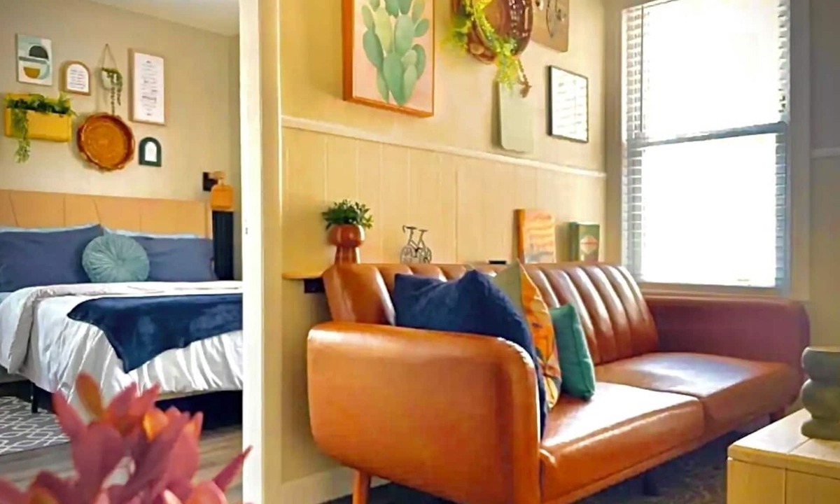 Pawtucket Apartment | Boho Breeze Romantic stay by UHome