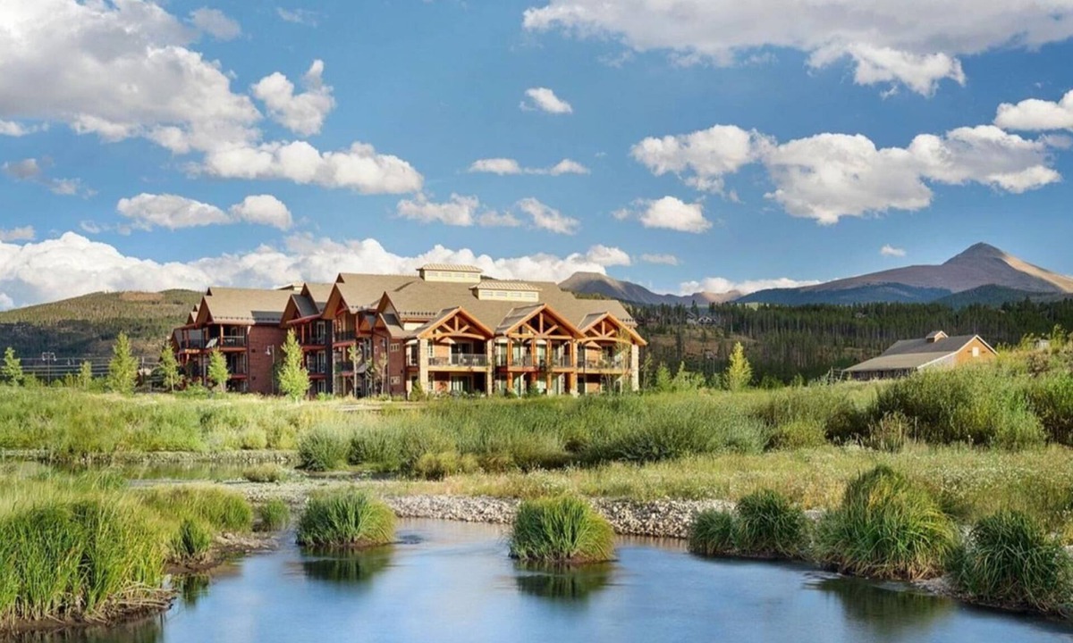 The Highlands Resort | Breckenridge 1BR Villa at The Ranahan –Full Kitchen, Fireplace & Mountain Escape