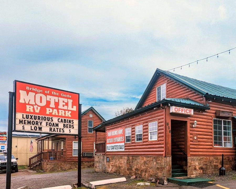 Cascade Locks Hotel | Bridge of The Gods Motel, Cabins & RV Park