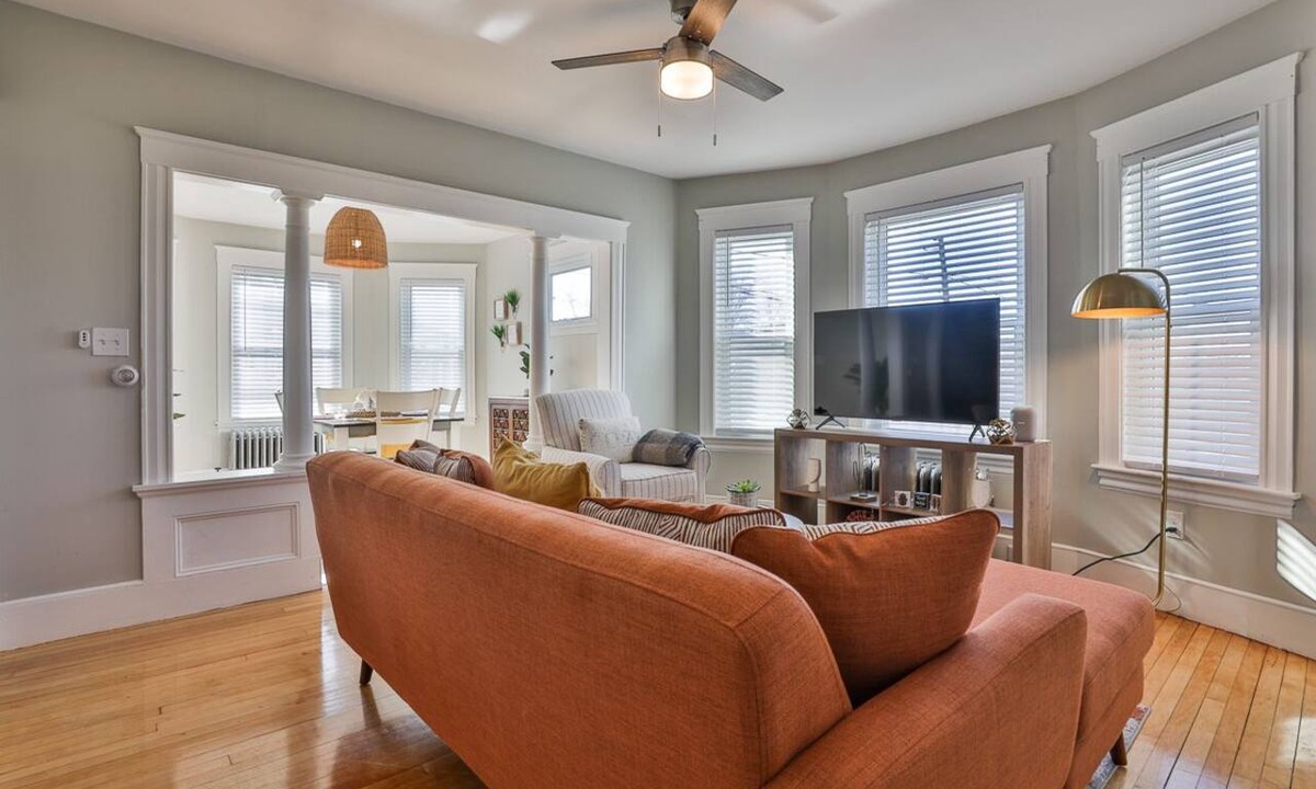 North Andover Apartment | Bright Apartment Near Downtown, Highways, Boston