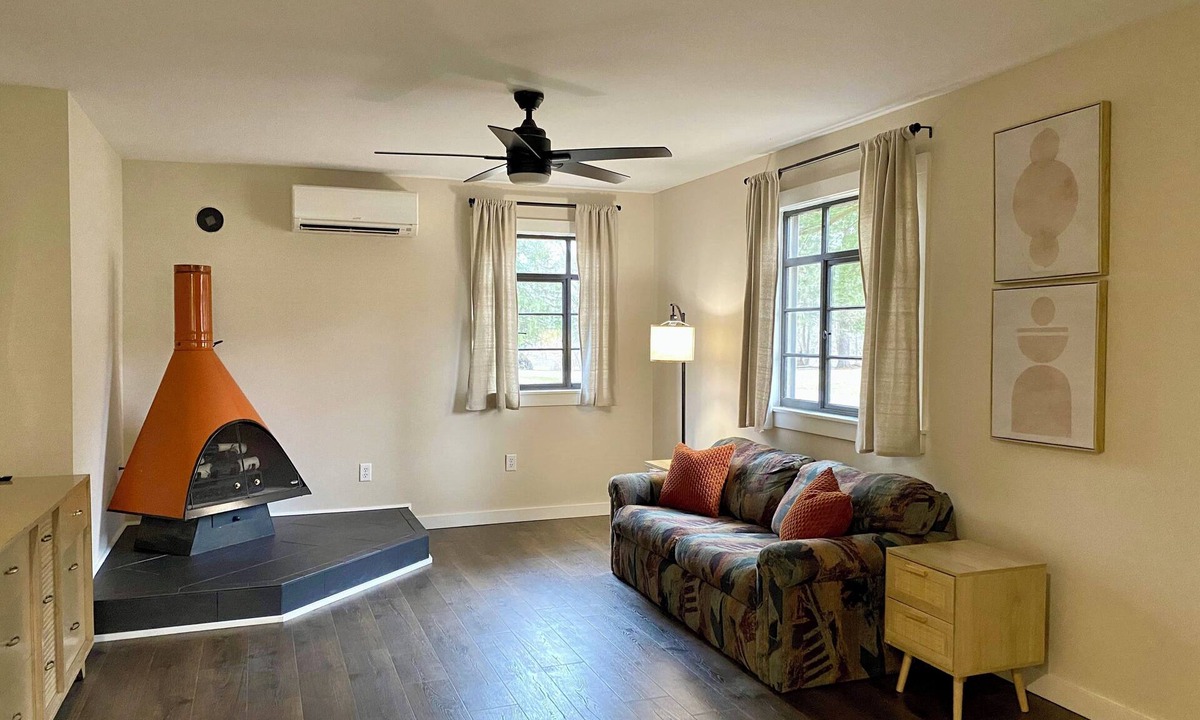 Cambridge Springs Cottage | Cambridge Springs Cottage Retreat by French Creek