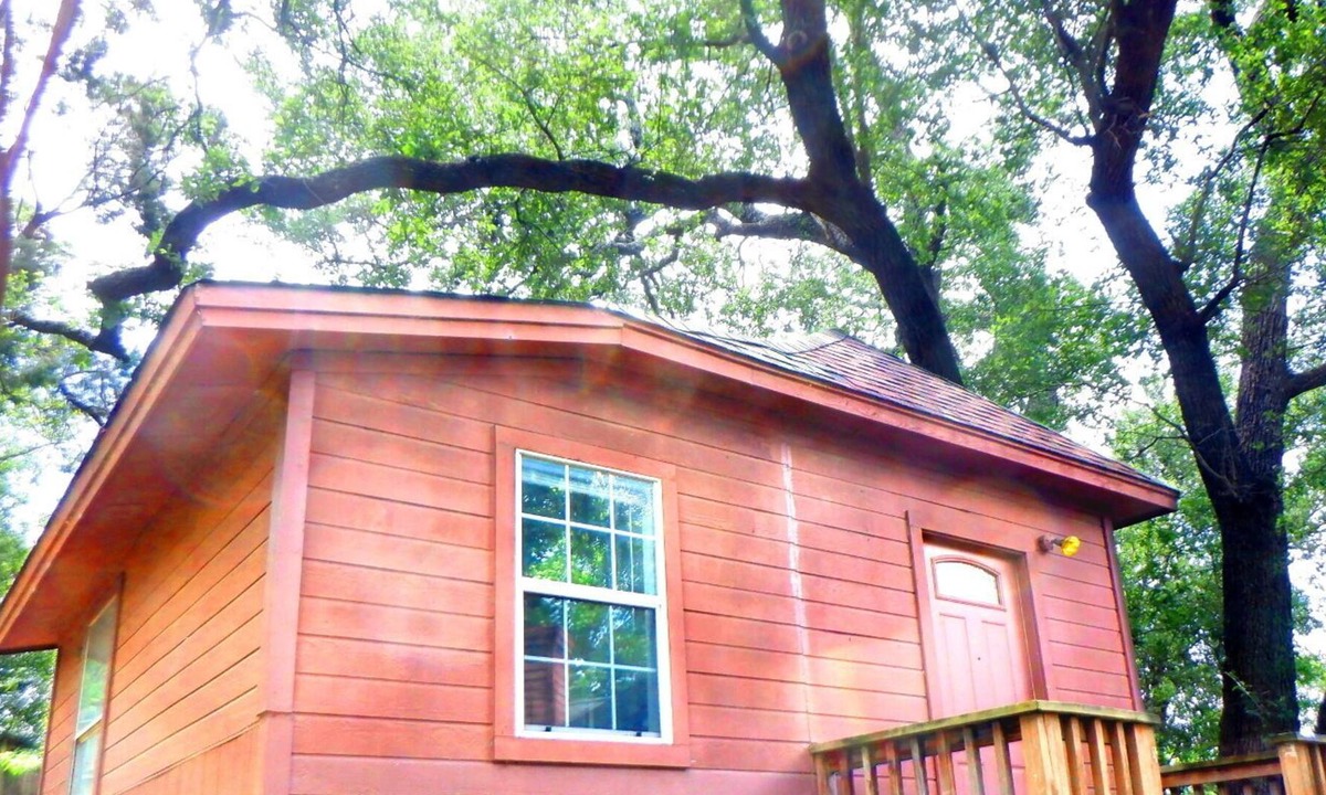 Forest Oaks Cottage | Cedar Cottage, Cozy Getaway Only 10 Mins To Austin