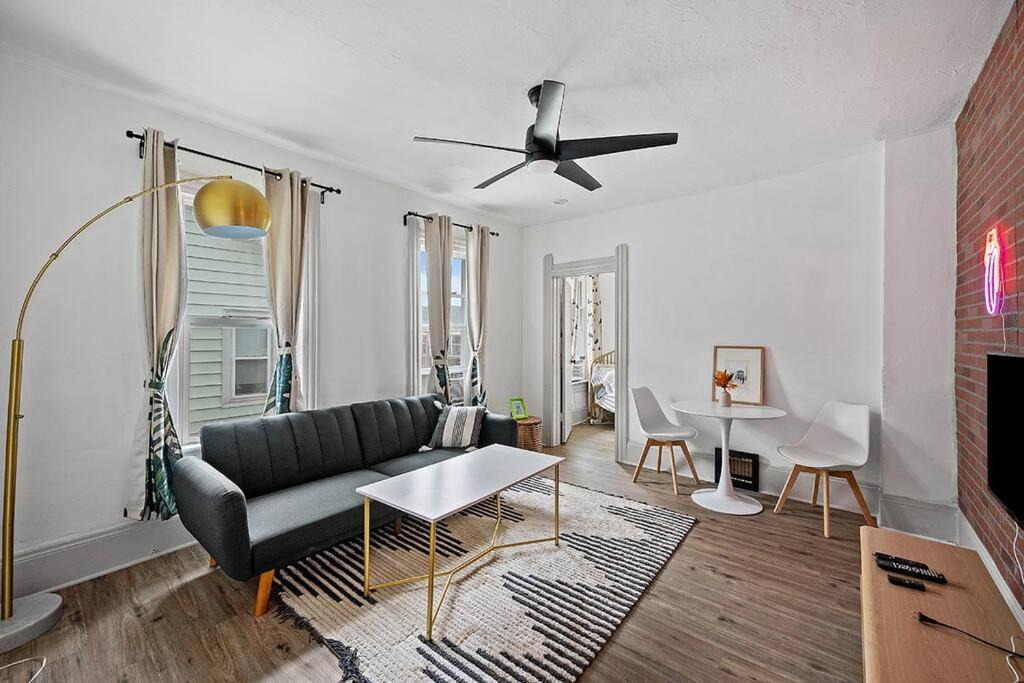 Little Italy Apartment | Center of Little Italy #4