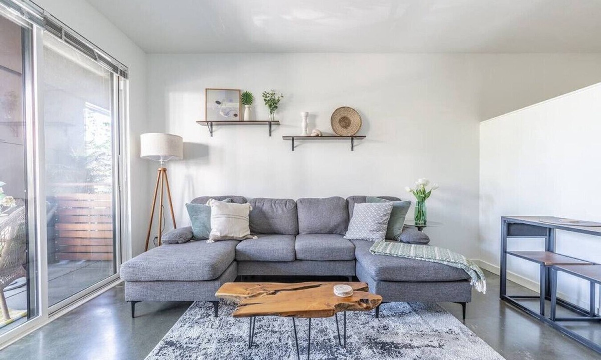 Mann Apartment | Central District 1 bd apartment