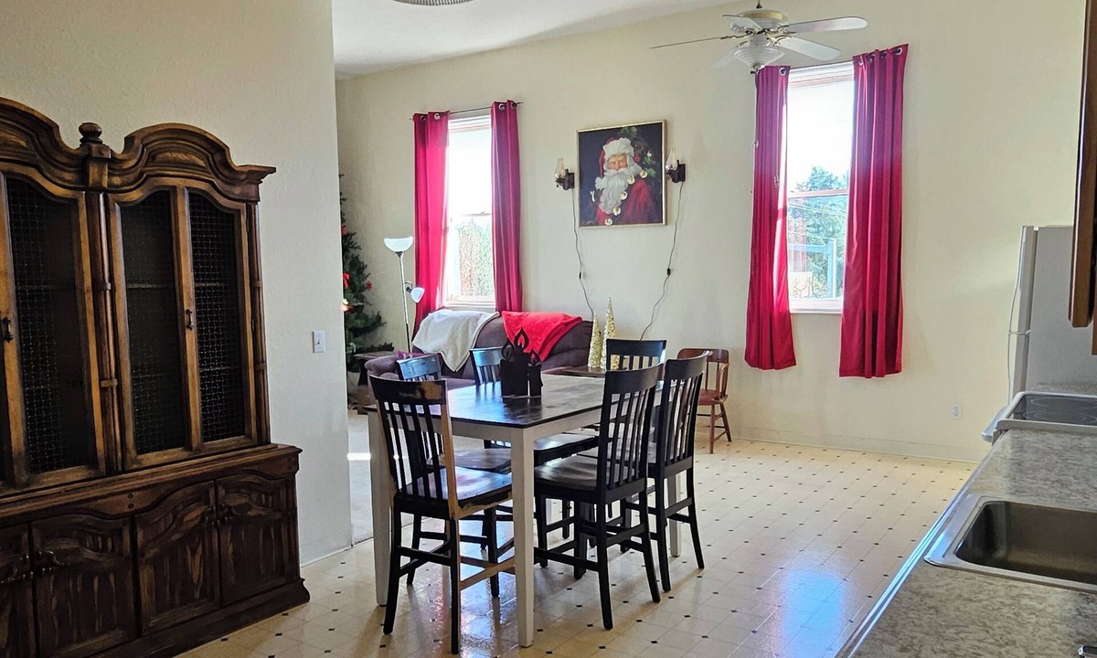 Monroe Apartment | Charming 2-bedroom apartment in delightful Monroe, Oregon.