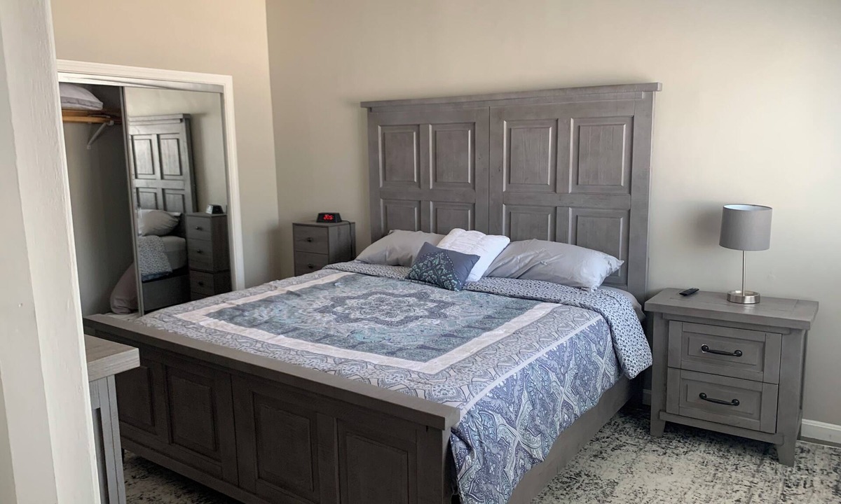 Chelsea Condo | Charming 2-bedroom condo in delightful Chelsea with WiFi, AC