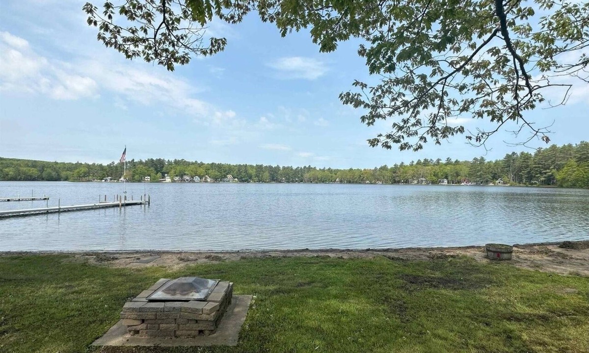 Acton Cottage | Charming 2BR Cottage With 50' of waterfront
