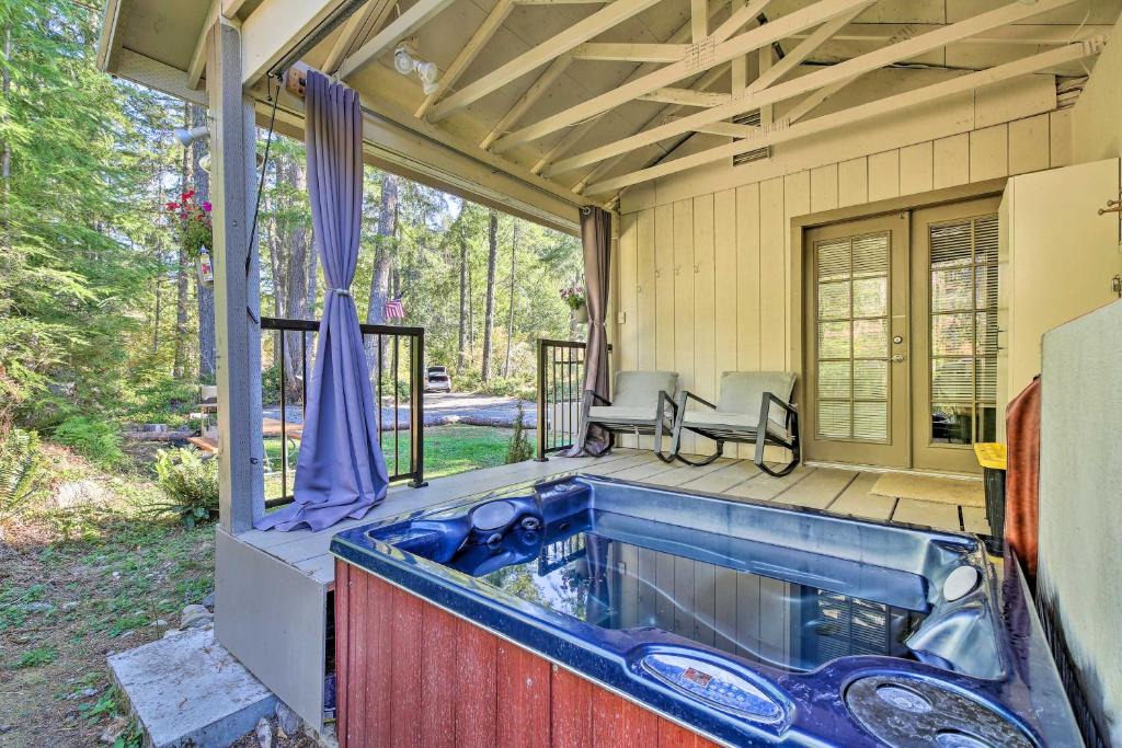 Ashford House | Charming Ashford Cabin with Private Hot Tub!