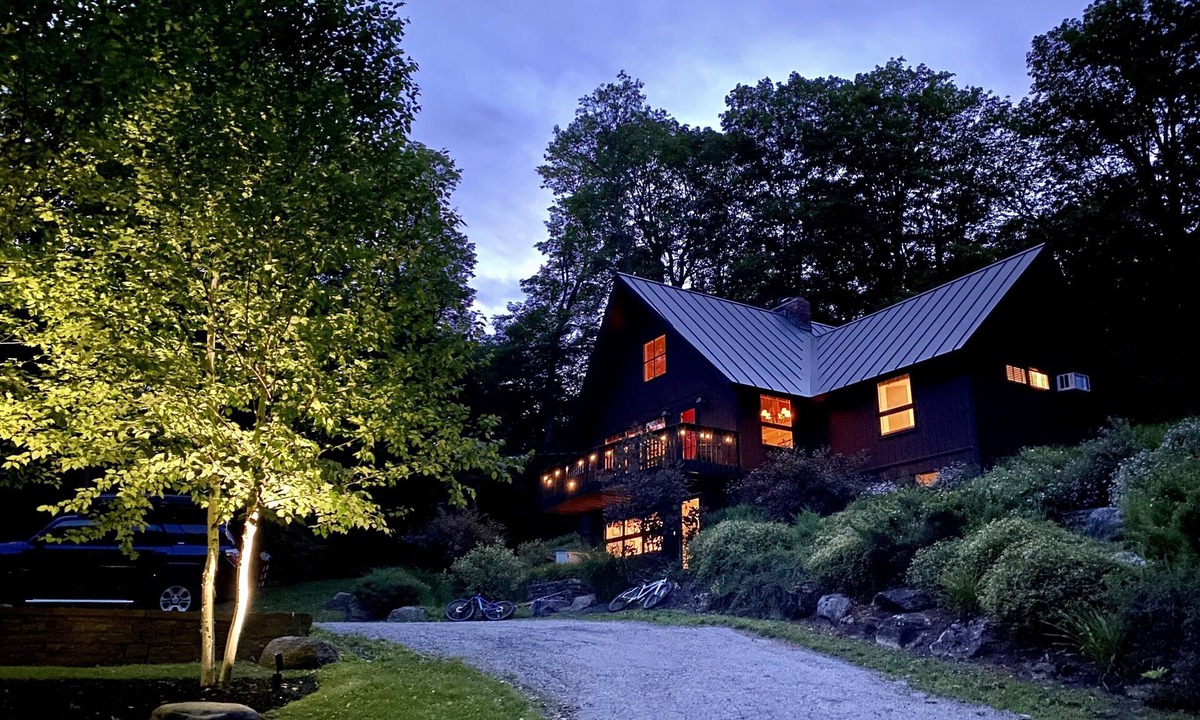 Stowe Area House | CHARMING FAMILY CHALET w/Great Location, Outdoor Hot tub on Edson Hill