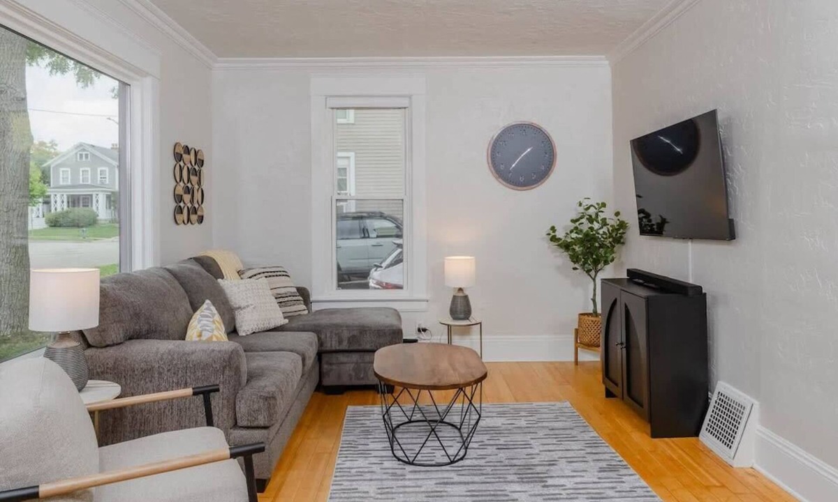 Appleton House | Charming Home near Lawrence U. - Walk to Downtown!