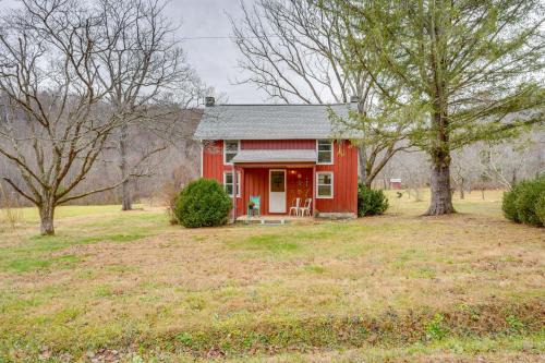 Hood House | Chateau Merlot - Private Appalachian Cottage