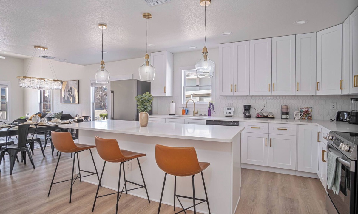 Near East Side House | Cherish Every Moment 4BR/3BA So Close to Riverwalk