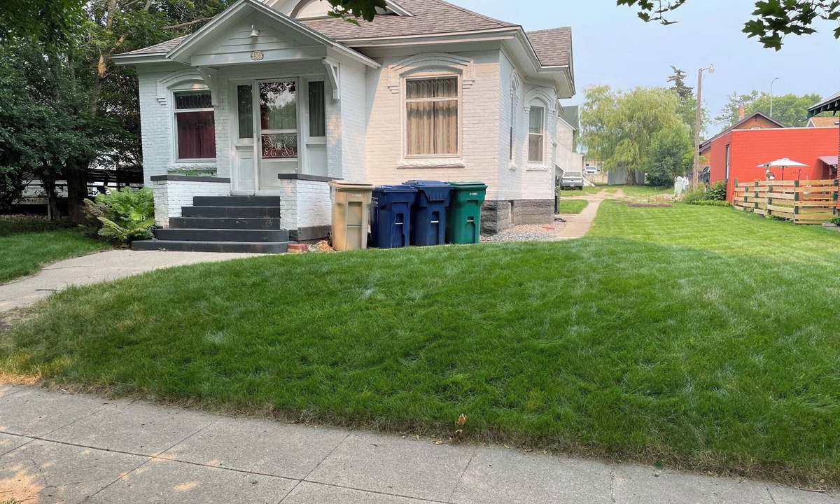 Watertown House | Close to Downtown/Comfortable Old Craftsman House