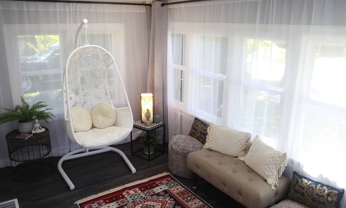 Baraboo House | Close to Wisconsin Dells freshly renovated home in Baraboo!