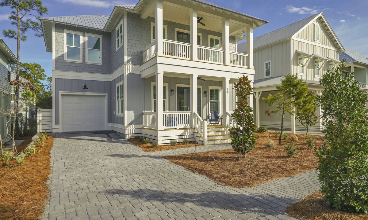 Lakeside at Blue Mountain Beach House | Coastal Luxury on 30A: 4br/4ba: golf cart, walk to beach, shopping, & dining!
