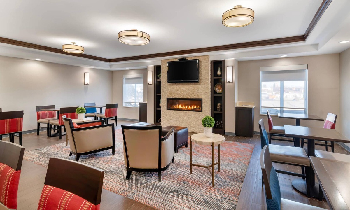 Manchester Hotel | Comfort Inn Manchester Airport