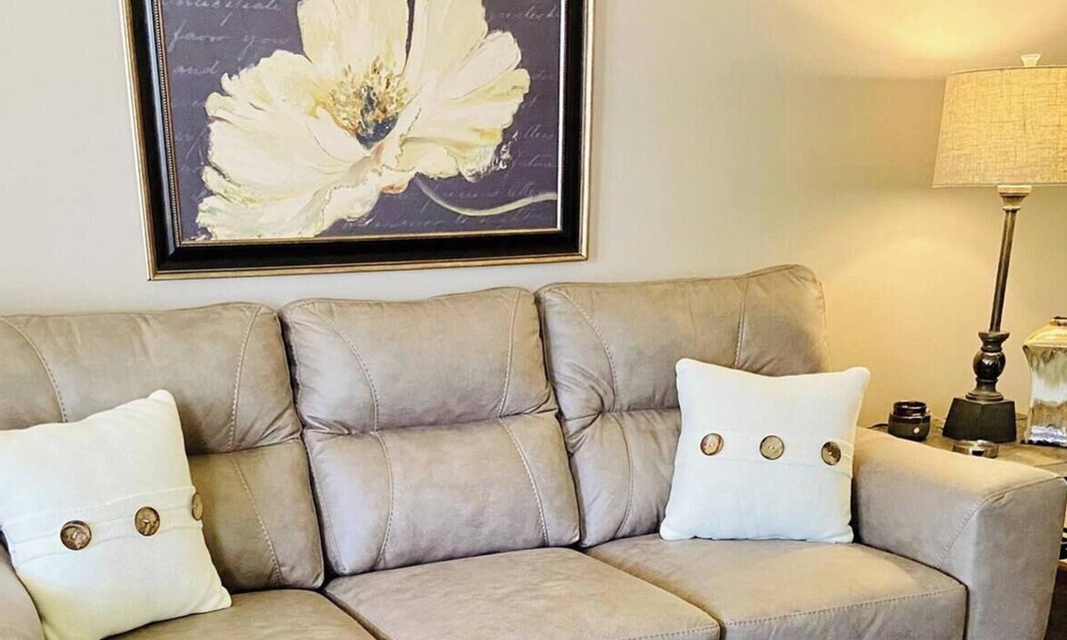 St. Joseph House | Comfortable & Clean 2-bdrm Home W/Great Amenities