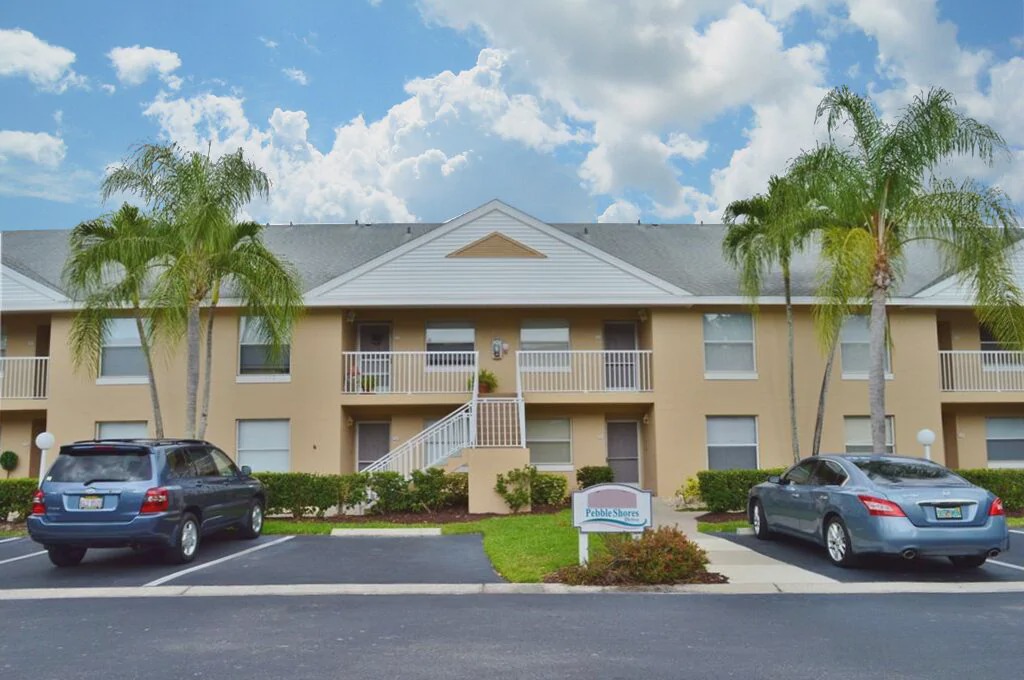 Palm River Estates Condo | Comfy-Cozy Condo in Great North Naples Location