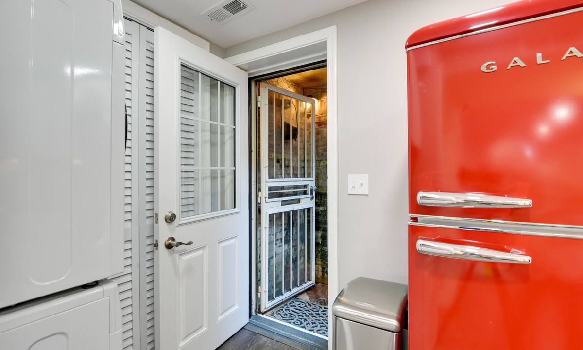 Washington Apartment | Convenient DC Studio Near Metro Stop!