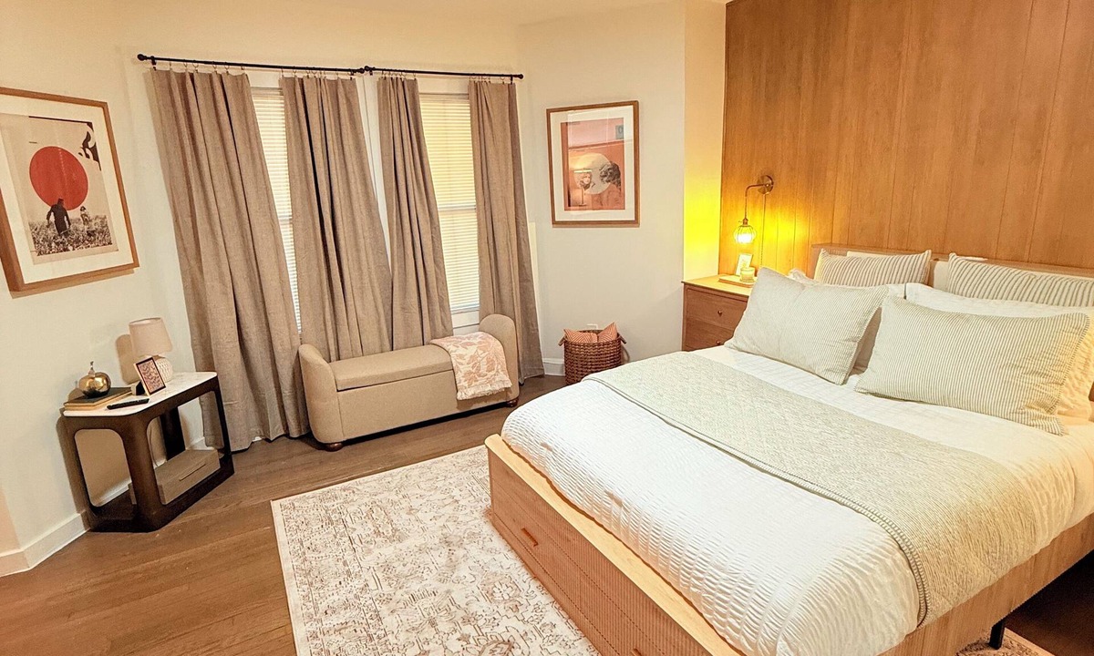 Hempstead House | Cozy 1-bedroom house in beautiful Hempstead with AC