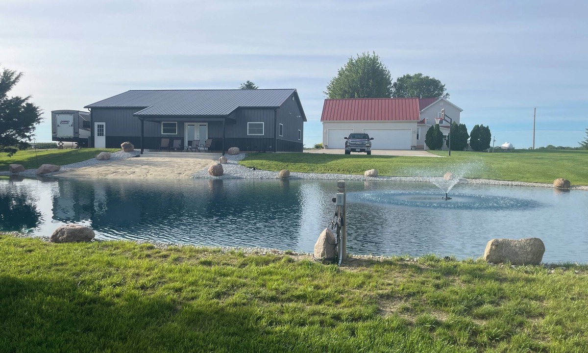 Upper Sandusky House | Cozy 2-bedroom barn in welcoming Upper Sandusky with AC