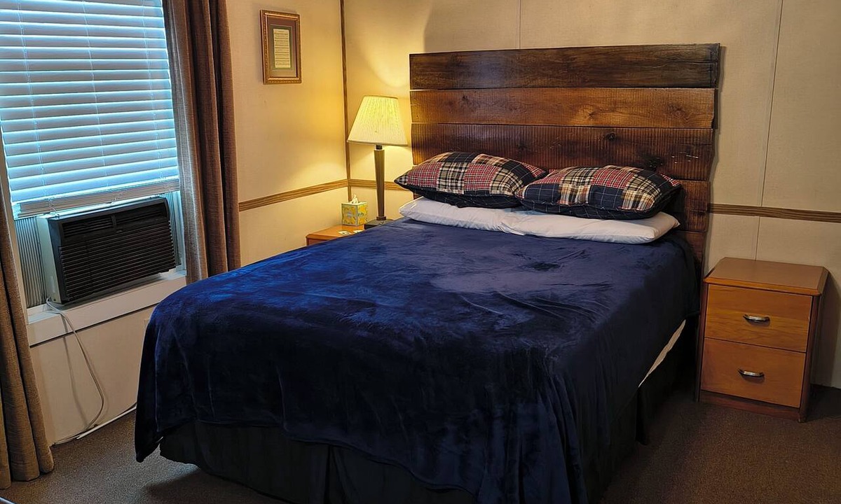 Summersville Cottage | Cozy 3-bedroom cottage in beautiful Summersville