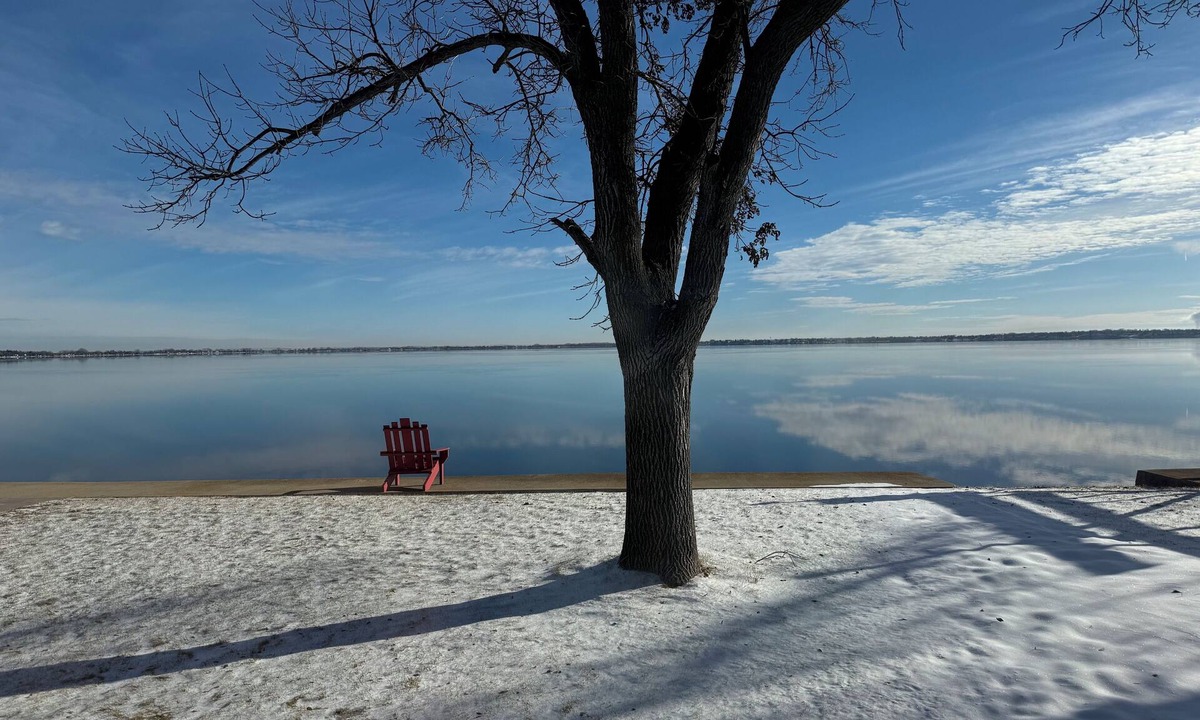 Watertown House | Cozy Cabin on Lake Kampeska!